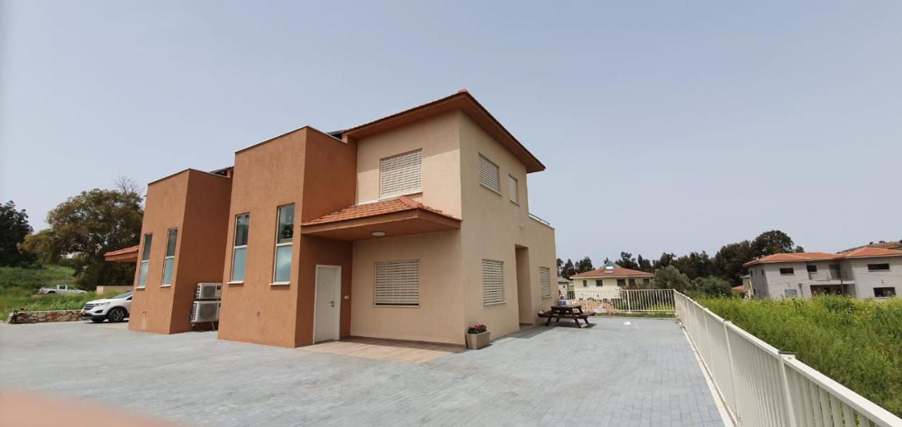Villa Sabag At Metulla 梅图拉 外观 照片
